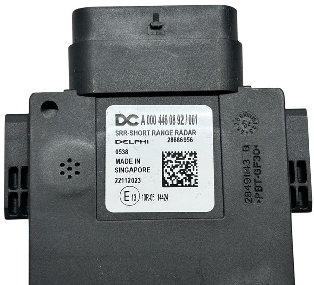 Mercedes-Benz SRR Short Range Radar, radar sensor - Bloc de gestion pour Camion: photos 4 Mercedes-Benz SRR Short Range Radar, radar sensor - Bloc de gestion pour Camion: photos 4