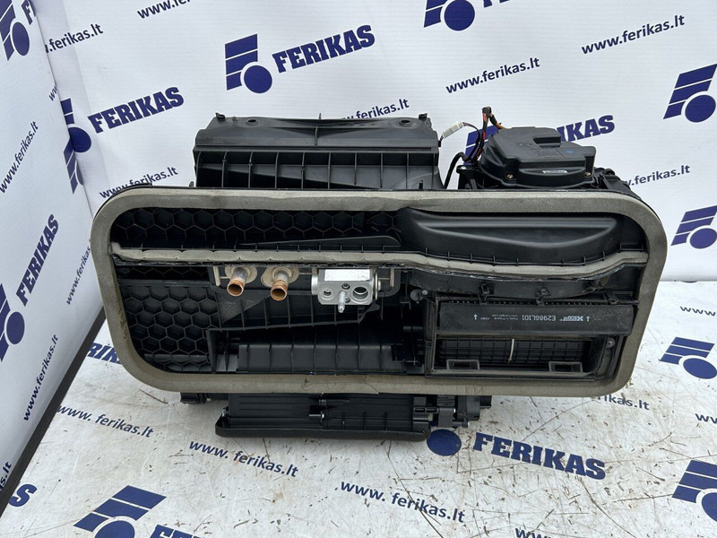 Mercedes-Benz air conditionioning heater system - Chauffage/ Ventilation pour Camion: photos 3 Mercedes-Benz air conditionioning heater system - Chauffage/ Ventilation pour Camion: photos 3