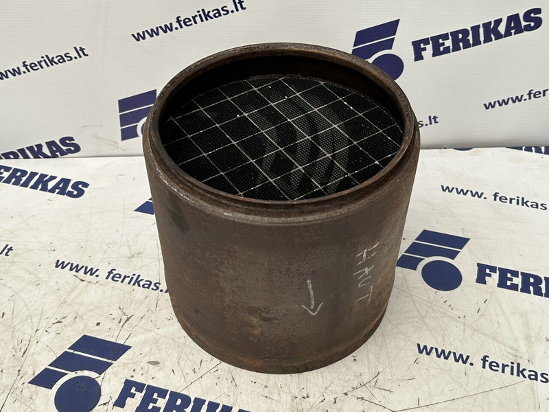 Mercedes-Benz exhaust catalyst filter - Catalyseur pour Camion: photos 1 Mercedes-Benz exhaust catalyst filter - Catalyseur pour Camion: photos 1