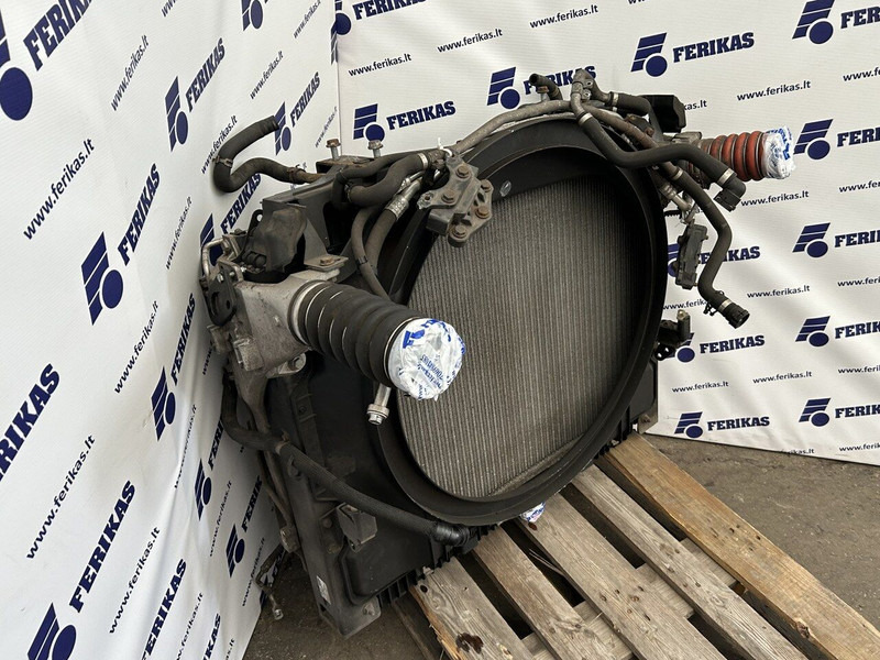 Mercedes-Benz radiators set - Radiateur pour Camion: photos 5 Mercedes-Benz radiators set - Radiateur pour Camion: photos 5