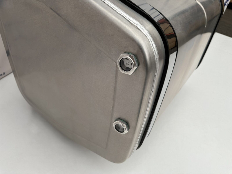 Onbekend  - Réservoir hydraulique pour Camion: photos 5 Onbekend  - Réservoir hydraulique pour Camion: photos 5