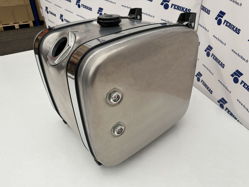 Onbekend  - Réservoir hydraulique pour Camion: photos 2 Onbekend  - Réservoir hydraulique pour Camion: photos 2