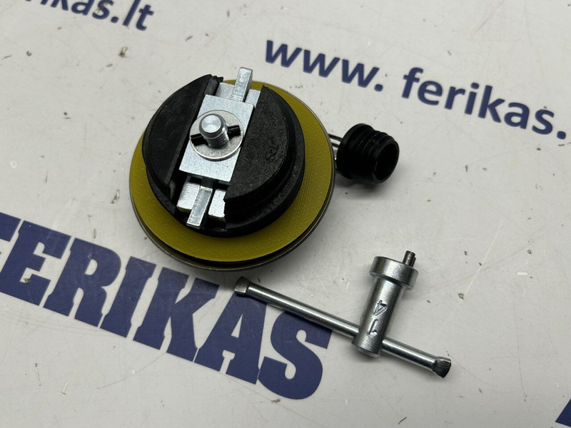 Scania Fuel tank anti-theft protection, 80mm - Préparation du carburant pour Camion: photos 3 Scania Fuel tank anti-theft protection, 80mm - Préparation du carburant pour Camion: photos 3