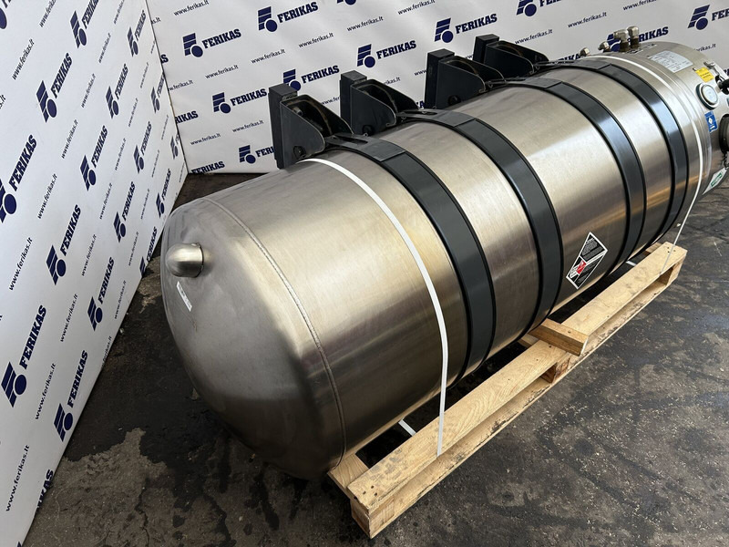 Scania LNG gas tank - Réservoir de carburant pour Camion: photos 2 Scania LNG gas tank - Réservoir de carburant pour Camion: photos 2