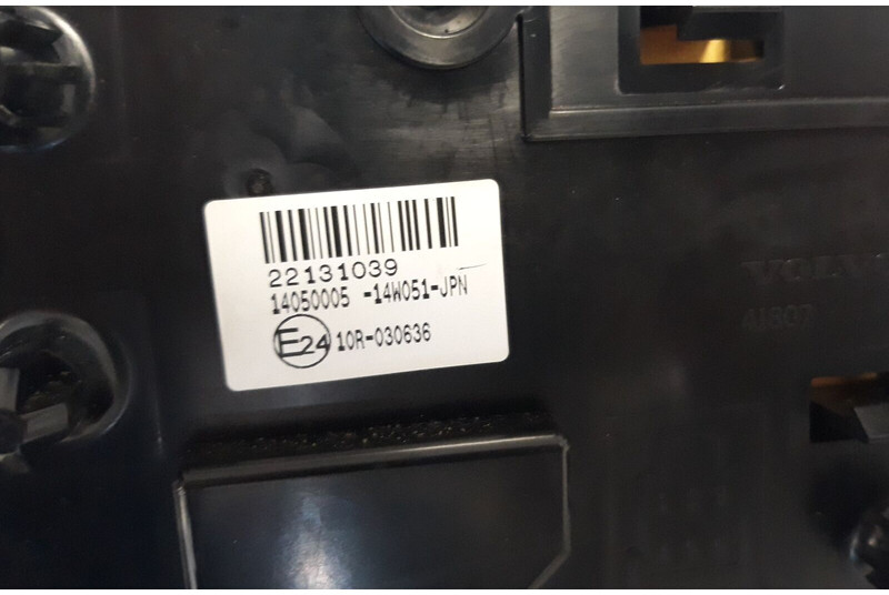 Volvo FH4 radio control unit - Bloc de gestion pour Camion: photos 3 Volvo FH4 radio control unit - Bloc de gestion pour Camion: photos 3
