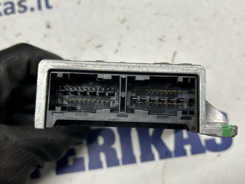 Volvo airbag control unit - Bloc de gestion pour Camion: photos 3 Volvo airbag control unit - Bloc de gestion pour Camion: photos 3