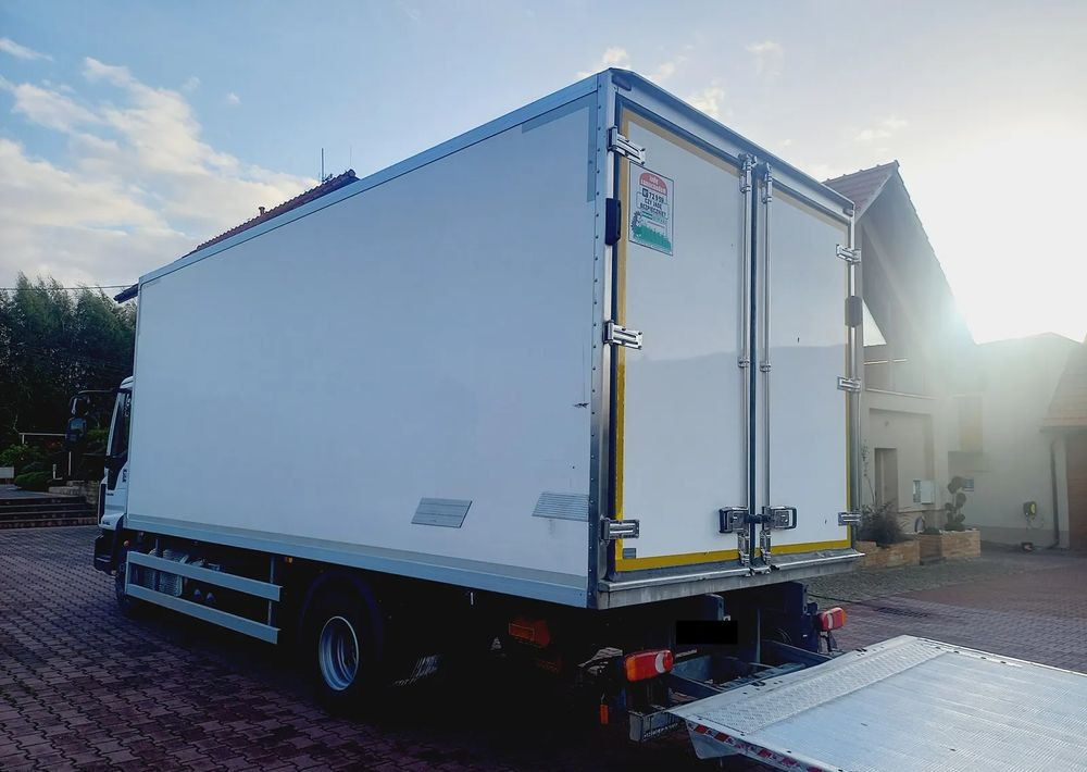 Inny ZABUDOWA CHŁODNIA 5.80 AGREGAT CARRIER 500 - Carrosserie frigorifique: photos 5 Inny ZABUDOWA CHŁODNIA 5.80 AGREGAT CARRIER 500 - Carrosserie frigorifique: photos 5