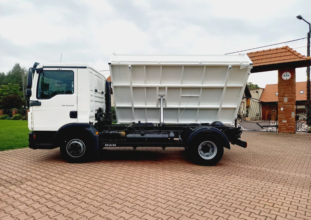 Camion benne MAN TGL 12 250 EURO 5 !!! BLOKADA MOSTU !!!!: photos 9