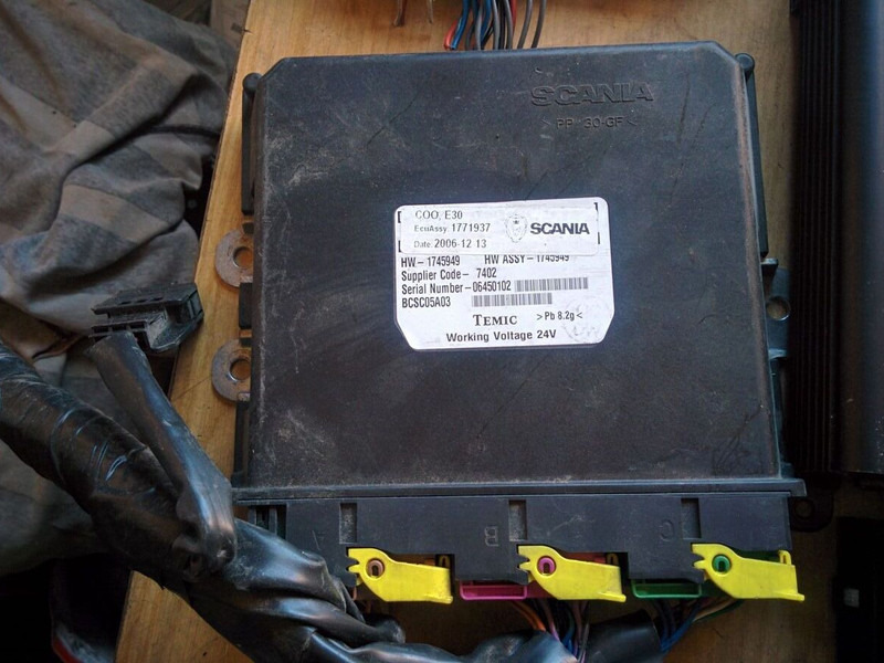 Bosch 1759696. 1851677. 1530440. 1526130. - Bloc de gestion: photos 4 Bosch 1759696. 1851677. 1530440. 1526130. - Bloc de gestion: photos 4