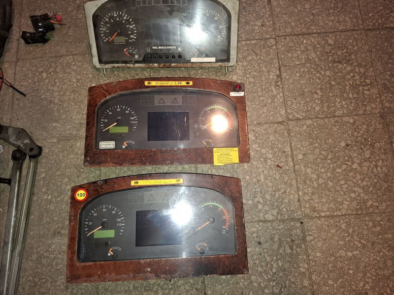 MAN DAF/ NEOPLAN. Mersedes. Iveko - Panel de instrumentos: photos 1 MAN DAF/ NEOPLAN. Mersedes. Iveko - Panel de instrumentos: photos 1