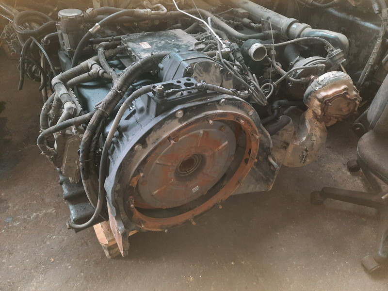 MAN E2876LUH03 - Moteur: photos 2 MAN E2876LUH03 - Moteur: photos 2