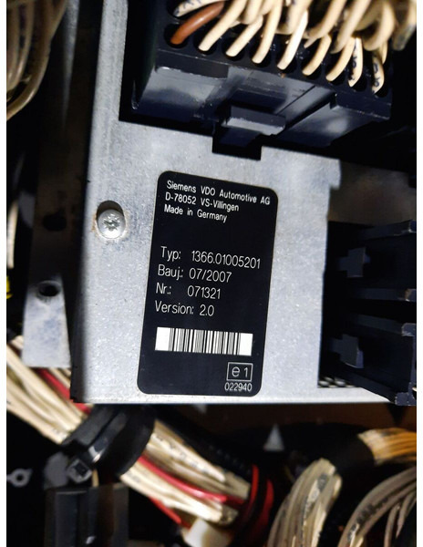 Mercedes-Benz D-78052VS - Panel de instrumentos: photos 4 Mercedes-Benz D-78052VS - Panel de instrumentos: photos 4