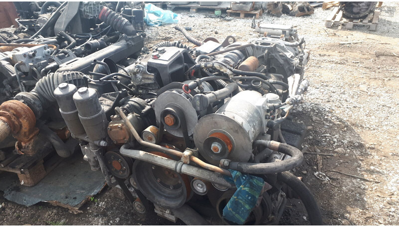 Mercedes-Benz OM 457hla - Moteur: photos 1 Mercedes-Benz OM 457hla - Moteur: photos 1