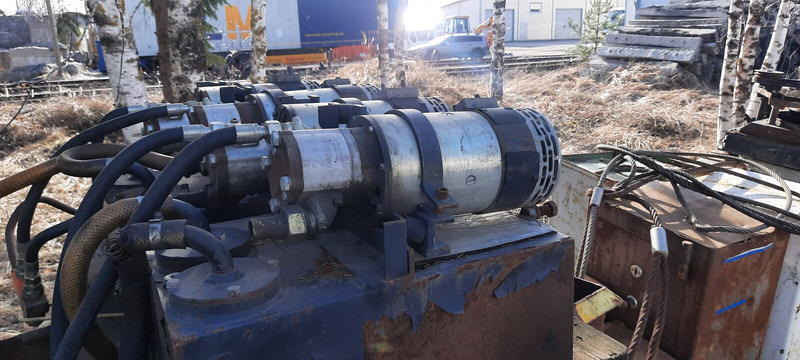 SAUER-DANFOSS 470177 SCANIA - Pompe à huile: photos 3 SAUER-DANFOSS 470177 SCANIA - Pompe à huile: photos 3