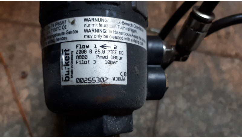 Scania B12 - Câble/ Fil: photos 4 Scania B12 - Câble/ Fil: photos 4