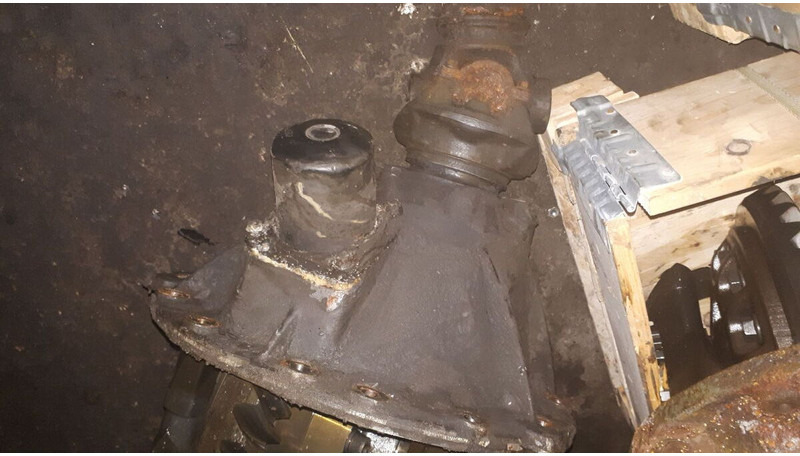 Scania R660 - 2.92 .\ 3.07\3.80 \3.50 \4.22/ 4.88/. 5.57 - Différentiel: photos 1 Scania R660 - 2.92 .\ 3.07\3.80 \3.50 \4.22/ 4.88/. 5.57 - Différentiel: photos 1