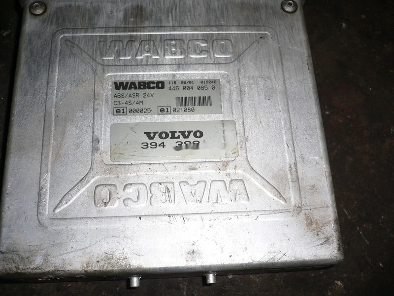 Scania VDO 412.413/006/002 Scania b10 - Bloc de gestion pour Bus: photos 5 Scania VDO 412.413/006/002 Scania b10 - Bloc de gestion pour Bus: photos 5