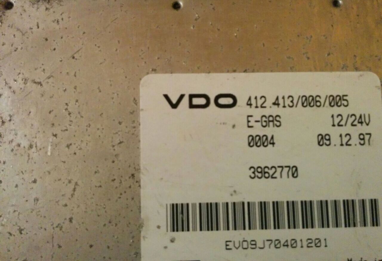 Scania VDO 412.413/006/005 412.413/006/002 Scania - Bloc de gestion pour Bus: photos 3 Scania VDO 412.413/006/005 412.413/006/002 Scania - Bloc de gestion pour Bus: photos 3