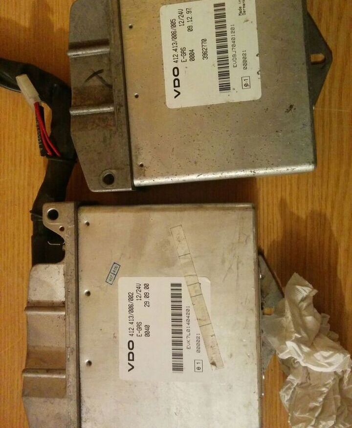 Scania VDO 412.413/006/005 412.413/006/002 Scania - Bloc de gestion pour Bus: photos 1 Scania VDO 412.413/006/005 412.413/006/002 Scania - Bloc de gestion pour Bus: photos 1