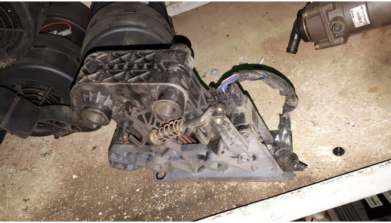 Scania педаль газа - Moteur et pièces: photos 3 Scania педаль газа - Moteur et pièces: photos 3