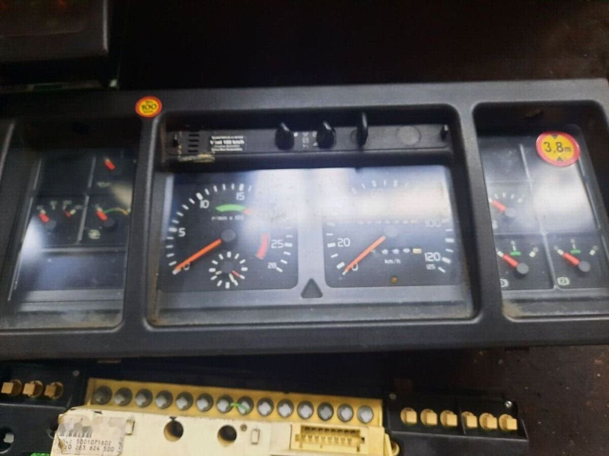 Volvo 70361832-1 . 70361831. 70329201-2 .22205475-P03. 70392912-P01/   Volvo B7 . B9. B12 . FH. Scania en crédit-bail Volvo 70361832-1 . 70361831. 70329201-2 .22205475-P03. 70392912-P01/   Volvo B7 . B9. B12 . FH. Scania: photos 11