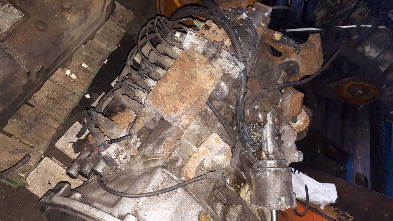 Volvo G8 EGS -VR / R1000 EGS 85001195 Volvo B7. B10,B12 - Boîte de vitesse pour Bus: photos 5 Volvo G8 EGS -VR / R1000 EGS 85001195 Volvo B7. B10,B12 - Boîte de vitesse pour Bus: photos 5