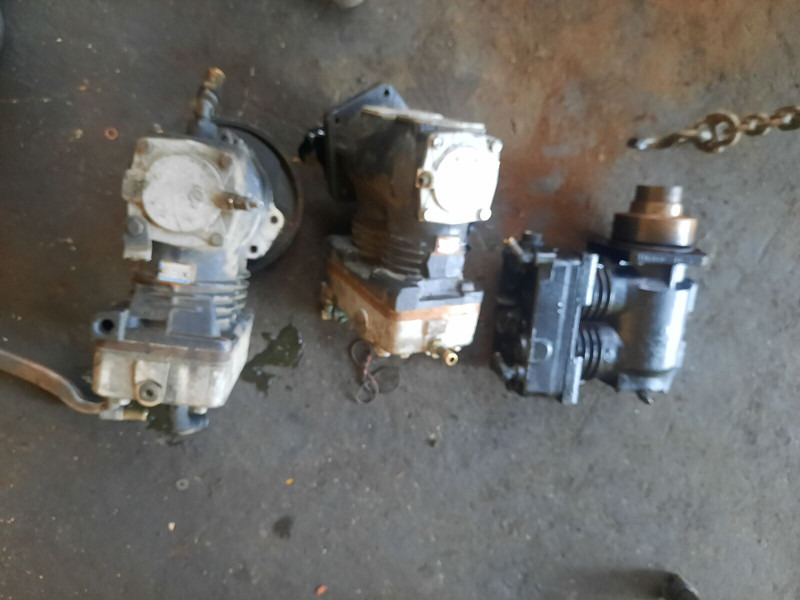 Volvo LP4905 /. LP4992 -B12 .Мерседес - Moteur et pièces: photos 4 Volvo LP4905 /. LP4992 -B12 .Мерседес - Moteur et pièces: photos 4