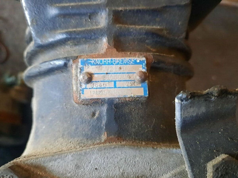 Volvo LP4905 /. LP4992 -B12 .Мерседес - Moteur et pièces: photos 5 Volvo LP4905 /. LP4992 -B12 .Мерседес - Moteur et pièces: photos 5