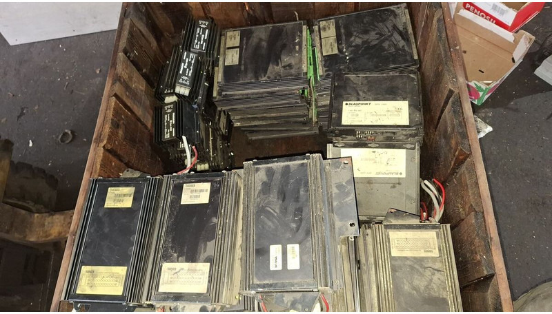 Volvo THOREB NODE/ Scania - Bloc de gestion: photos 4 Volvo THOREB NODE/ Scania - Bloc de gestion: photos 4