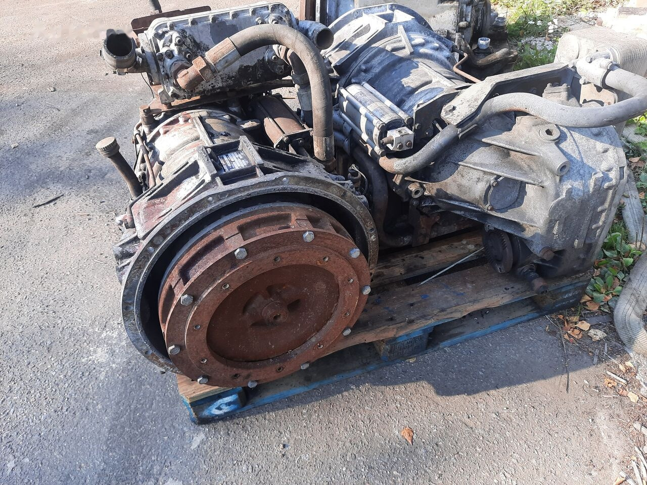 ZF 5HP 590 .5HP602c. 5HP502C . 5HP500 .4HP500 / dlya Mersede Scania Volvo B 6 - Boîte de vitesse pour Bus: photos 3 ZF 5HP 590 .5HP602c. 5HP502C . 5HP500 .4HP500 / dlya Mersede Scania Volvo B 6 - Boîte de vitesse pour Bus: photos 3