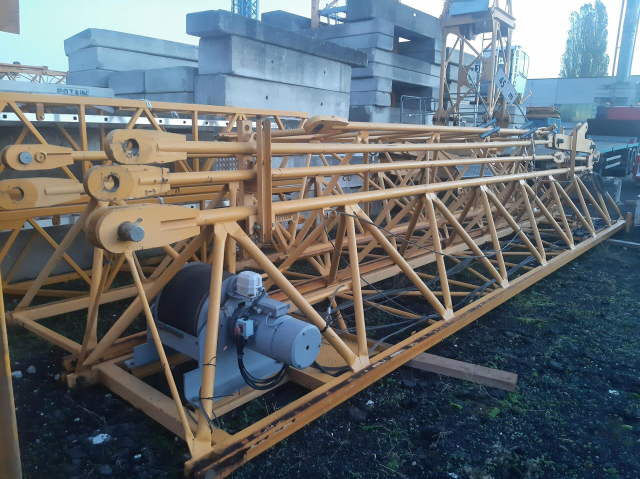 Grue à tour Potain MD 265: photos 9