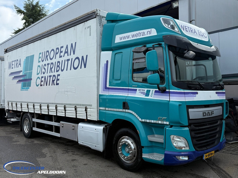 DAF CF 370 FA Space Cab, Sliding roof, Loading lift, Euro 6 - Camion à rideaux coulissants: photos 1 DAF CF 370 FA Space Cab, Sliding roof, Loading lift, Euro 6 - Camion à rideaux coulissants: photos 1
