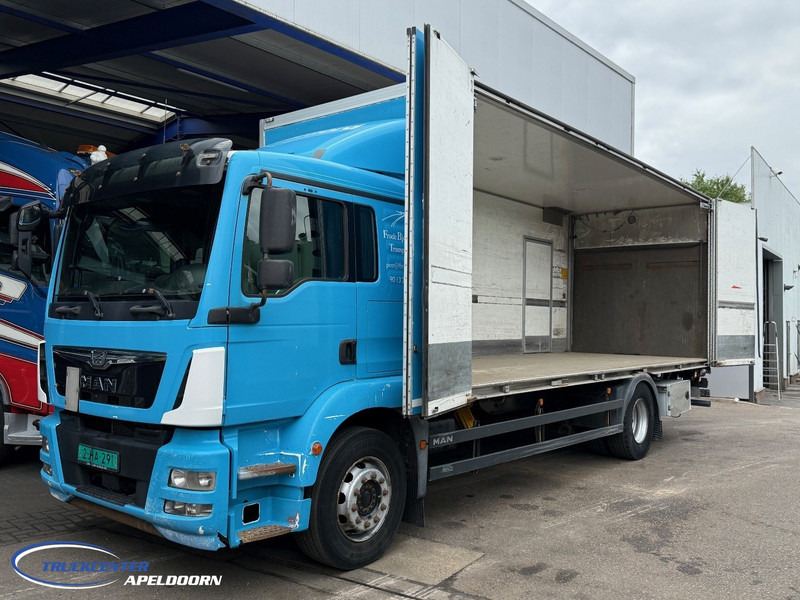 MAN TGM 19.290 Zijdeuren laadbak, Slaapcabine, 6 Cilinder, Euro 6 - Camion fourgon: photos 1 MAN TGM 19.290 Zijdeuren laadbak, Slaapcabine, 6 Cilinder, Euro 6 - Camion fourgon: photos 1