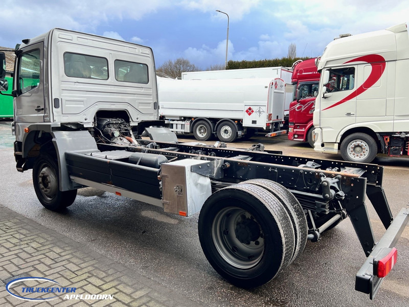 Mercedes-Benz Atego 1524 4x4 Steel springs, Manuel gearbox, Pto - Châssis cabine: photos 4 Mercedes-Benz Atego 1524 4x4 Steel springs, Manuel gearbox, Pto - Châssis cabine: photos 4