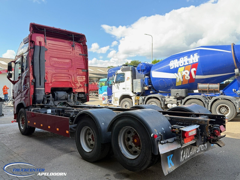 Volvo FH 750 6x4 Tandemlift, Retarder, PTO - Châssis cabine: photos 4 Volvo FH 750 6x4 Tandemlift, Retarder, PTO - Châssis cabine: photos 4