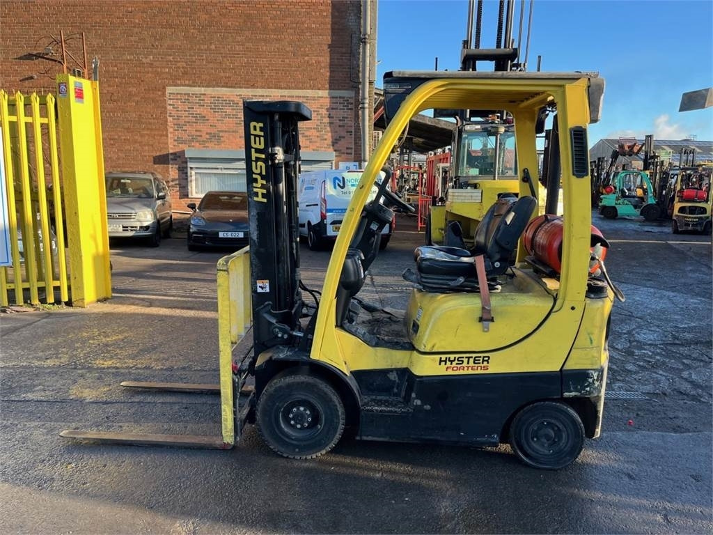 Hyster H1.8FT  - Chariot élévateur à gaz: photos 1 Hyster H1.8FT  - Chariot élévateur à gaz: photos 1