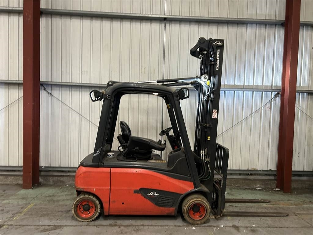 Linde E20PL-02 - Chariot élévateur électrique: photos 5 Linde E20PL-02 - Chariot élévateur électrique: photos 5