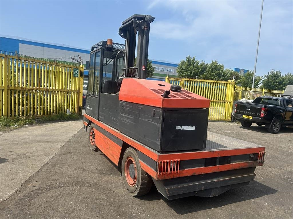 Linde S40 - Chariot latéral: photos 5 Linde S40 - Chariot latéral: photos 5