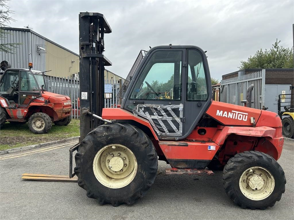 Manitou M26-4 - Chariot tout terrain: photos 2 Manitou M26-4 - Chariot tout terrain: photos 2