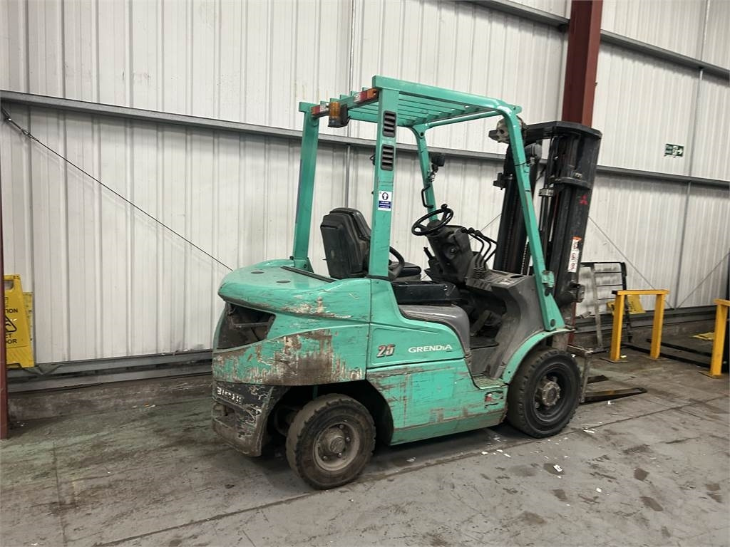 Chariot élévateur diesel Mitsubishi FD25NT: photos 6