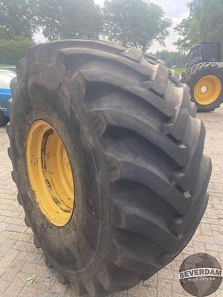 Banden + velg 28R26 - Pneu pour Machine agricole: photos 3 Banden + velg 28R26 - Pneu pour Machine agricole: photos 3
