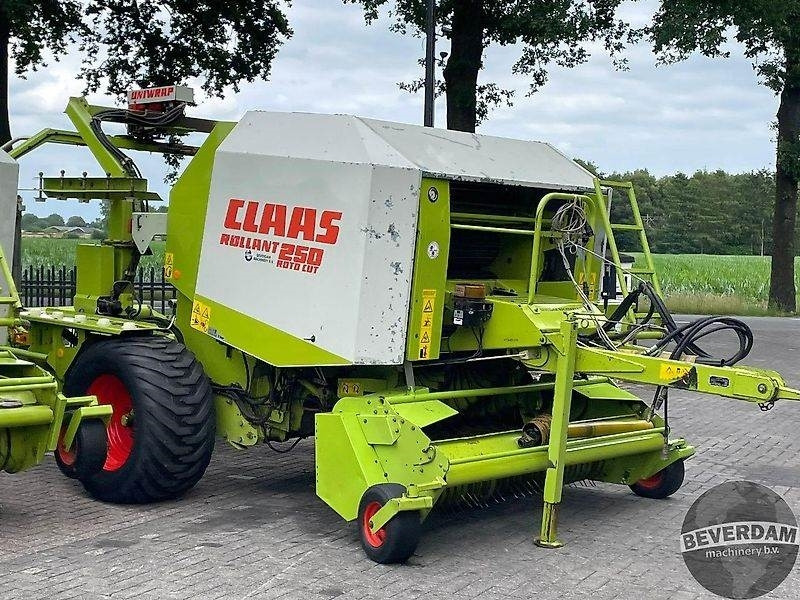 Claas Rollant 250 Roto Cut - Machine agricole: photos 4 Claas Rollant 250 Roto Cut - Machine agricole: photos 4