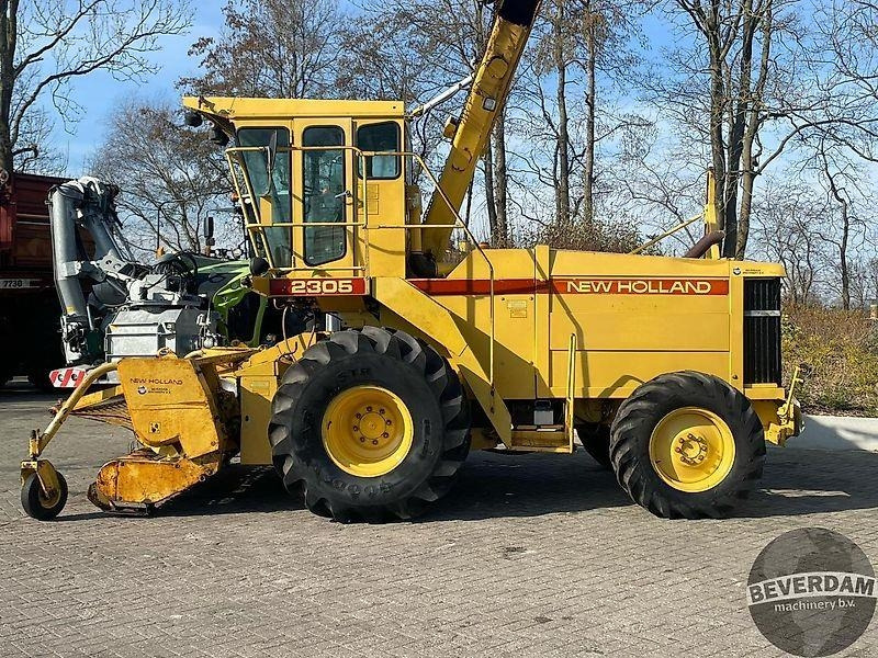 New Holland 2305 - Machine agricole: photos 2 New Holland 2305 - Machine agricole: photos 2
