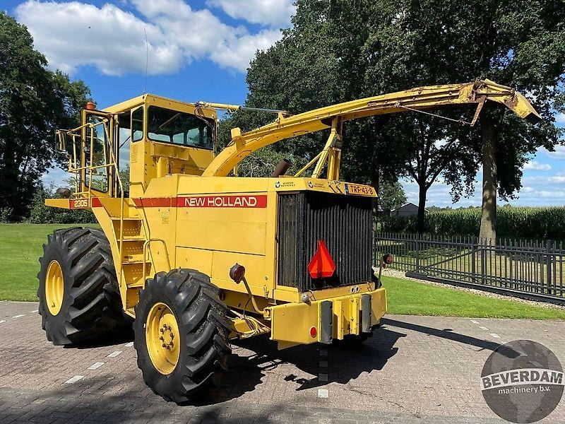 New Holland 2305 - Machine agricole: photos 5 New Holland 2305 - Machine agricole: photos 5
