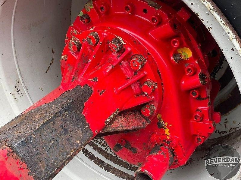 Vervaet as aangedreven as 1050/50R32 - Essieu et pièces pour Machine agricole: photos 4 Vervaet as aangedreven as 1050/50R32 - Essieu et pièces pour Machine agricole: photos 4