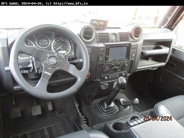 Defender 110 Td4 Land Rover Defender 110 TD4 - Remorqueuse: photos 3 Defender 110 Td4 Land Rover Defender 110 TD4 - Remorqueuse: photos 3