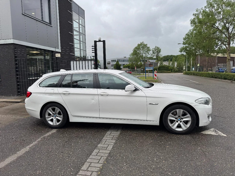 BMW 5 Serie 525D AUTOMATIC NAVI STATION - Voiture: photos 4 BMW 5 Serie 525D AUTOMATIC NAVI STATION - Voiture: photos 4