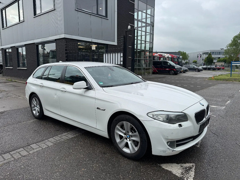 BMW 5 Serie 525D AUTOMATIC NAVI STATION - Voiture: photos 3 BMW 5 Serie 525D AUTOMATIC NAVI STATION - Voiture: photos 3