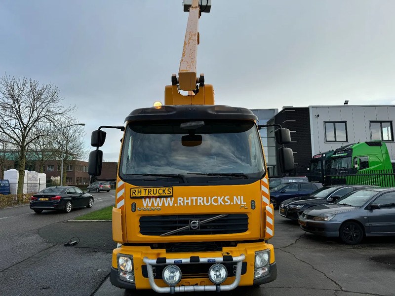 Volvo FL 240 4X2 DANILIFT WDT 180S ONLY 327.000 KM - Camion: photos 2 Volvo FL 240 4X2 DANILIFT WDT 180S ONLY 327.000 KM - Camion: photos 2