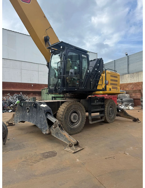 Caterpillar MH 3040, 2821 HOURS - Pelle sur pneus: photos 3 Caterpillar MH 3040, 2821 HOURS - Pelle sur pneus: photos 3
